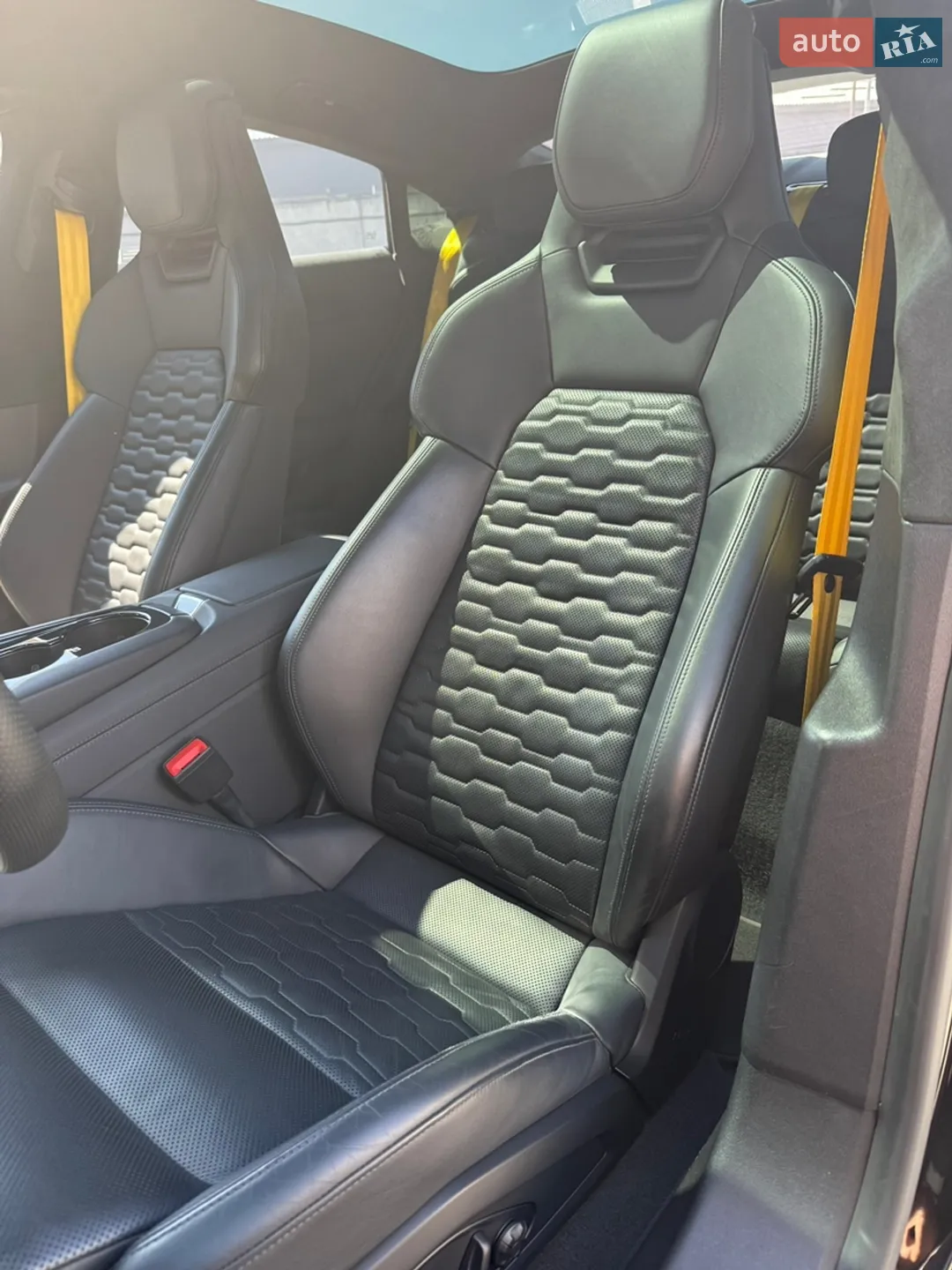 2022 Audi e-tron GT - мініатюра 11
