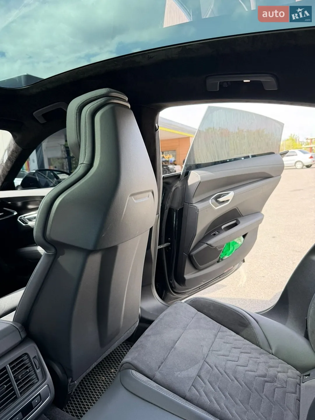 2021 Audi e-tron GT - мініатюра 12
