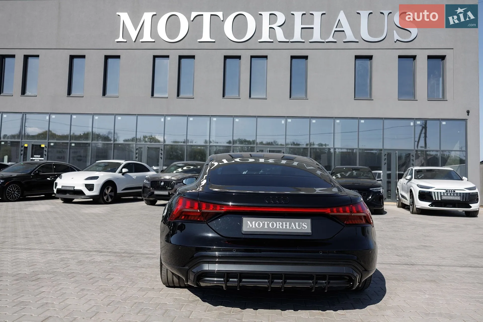 2022 Audi e-tron GT - мініатюра 6