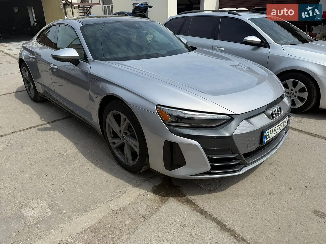2021 Audi e-tron GT - мініатюра 47