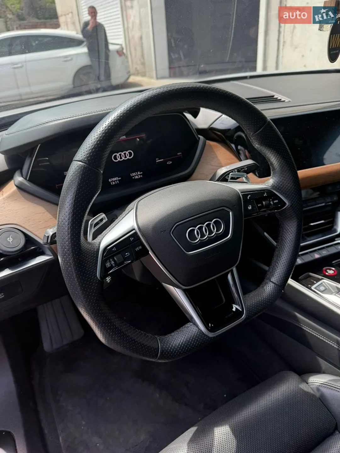 2022 Audi e-tron GT - мініатюра 7