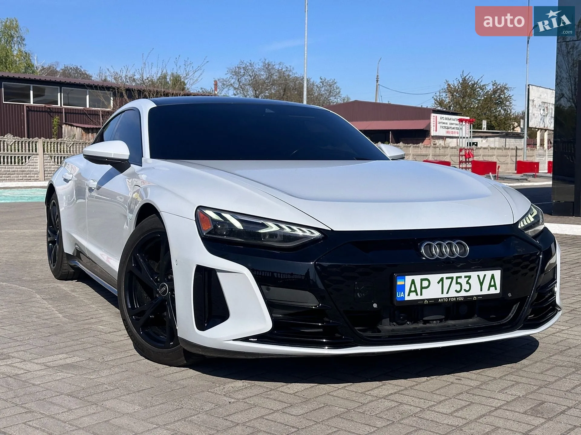 2021 Audi e-tron GT - мініатюра 11
