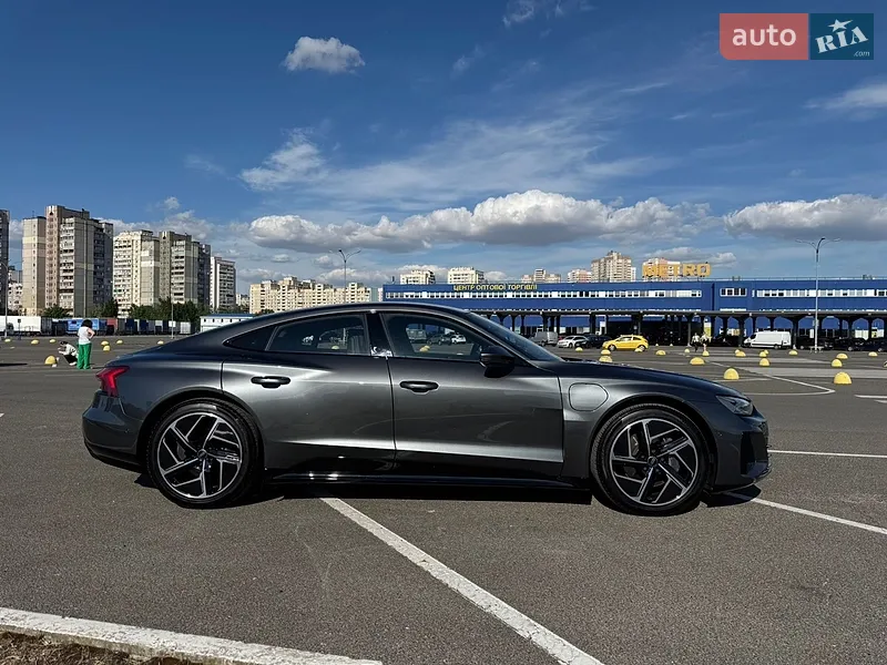 Audi e-tron GT