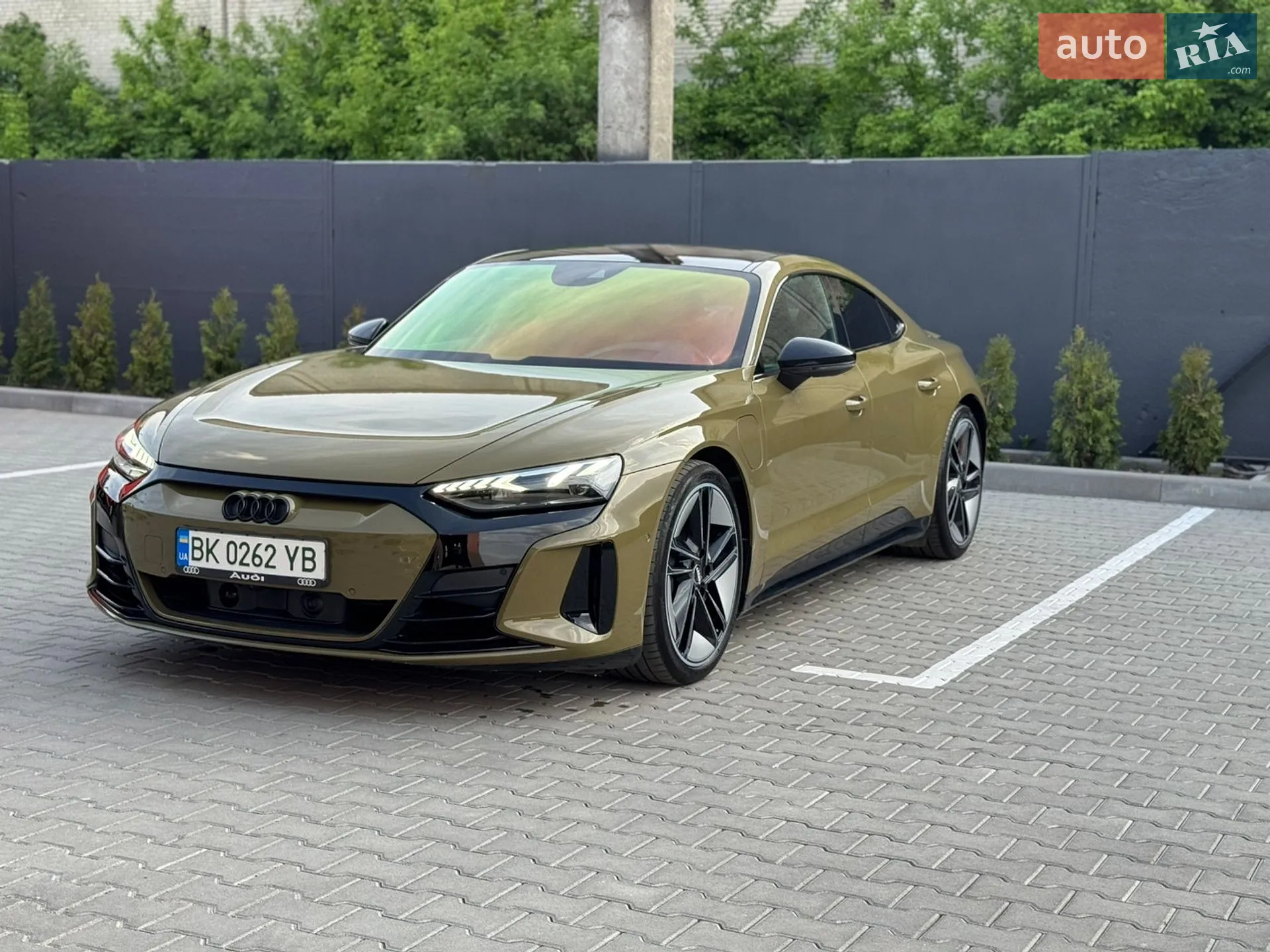 2022 Audi e-tron GT - мініатюра 9
