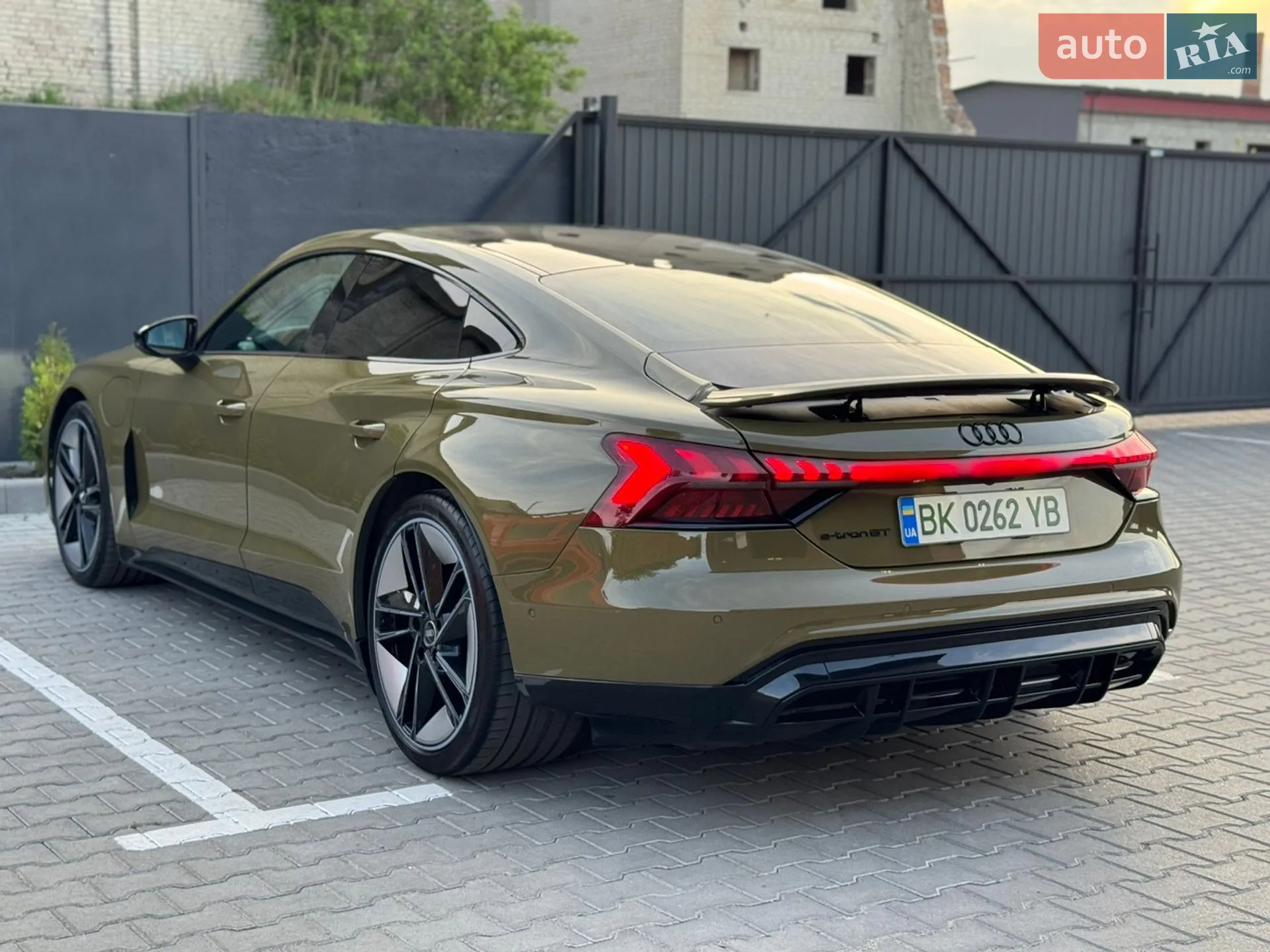2022 Audi e-tron GT - мініатюра 29