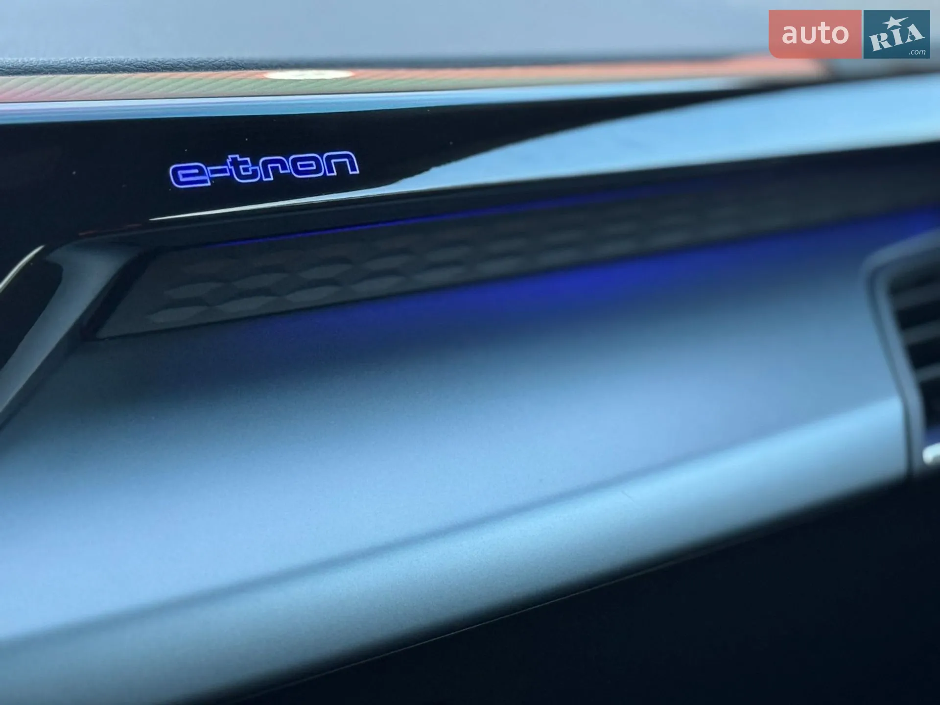 2022 Audi e-tron GT - мініатюра 71