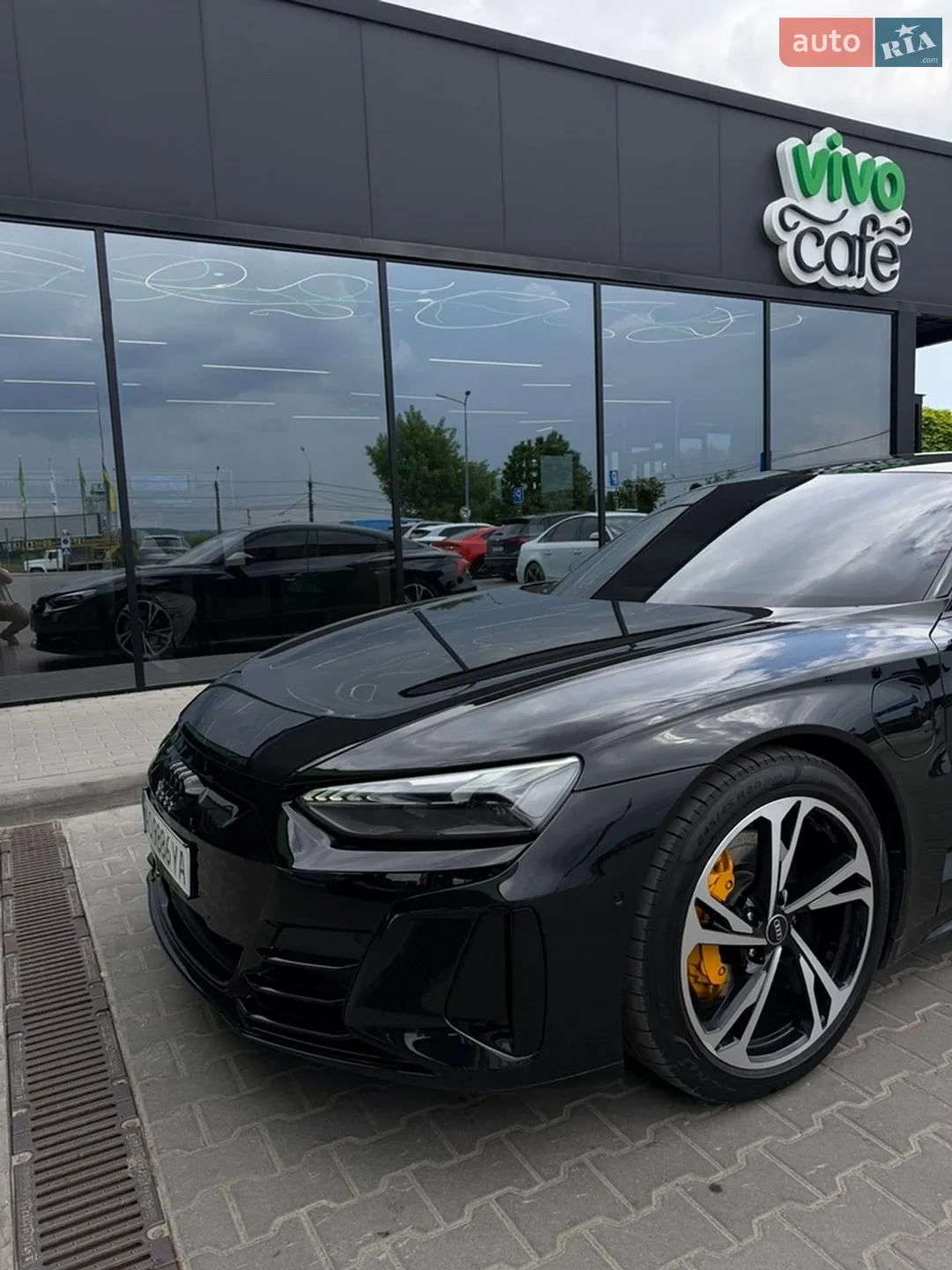 2022 Audi e-tron GT - мініатюра 13