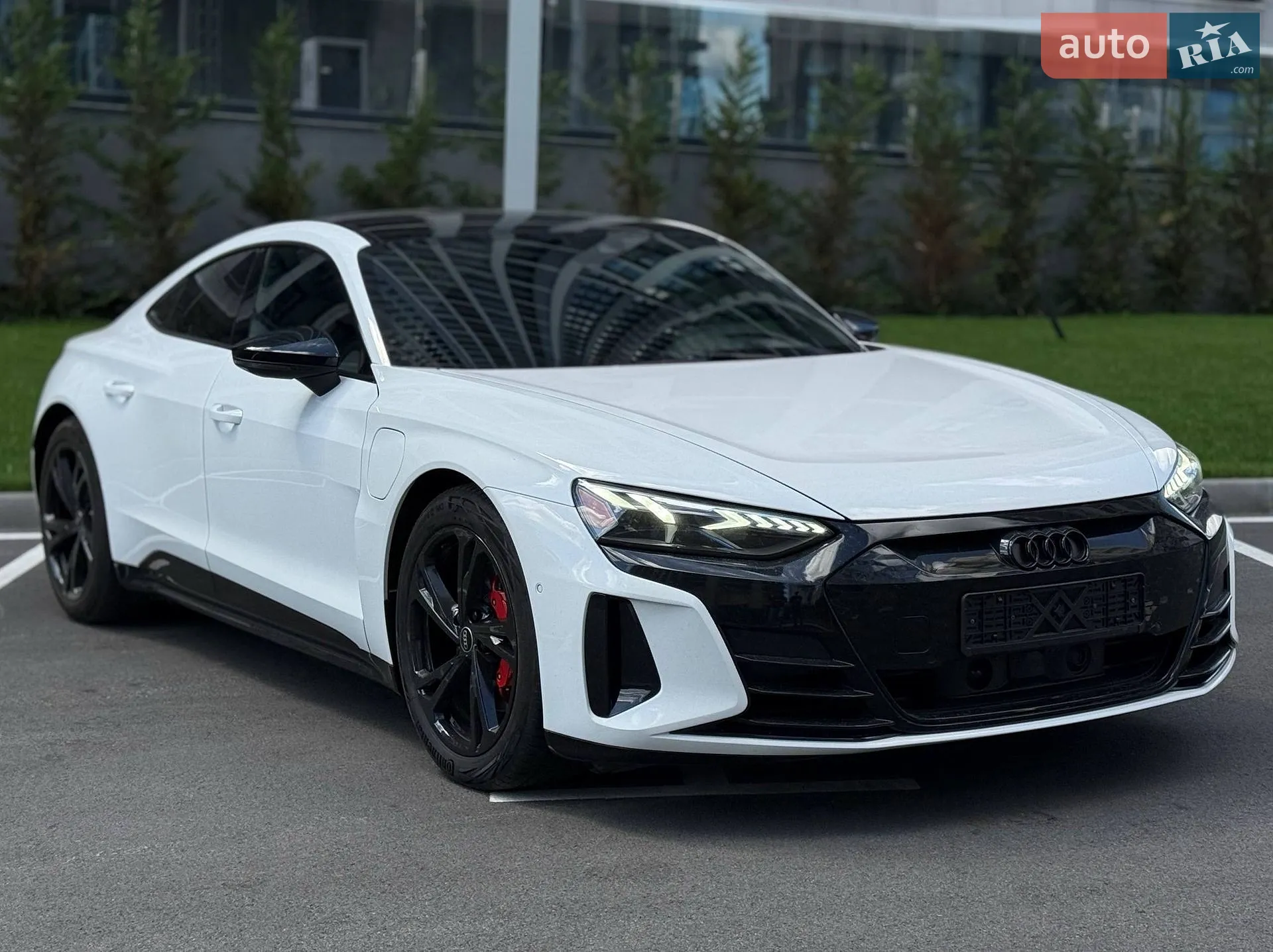 2022 Audi e-tron GT - фото 1