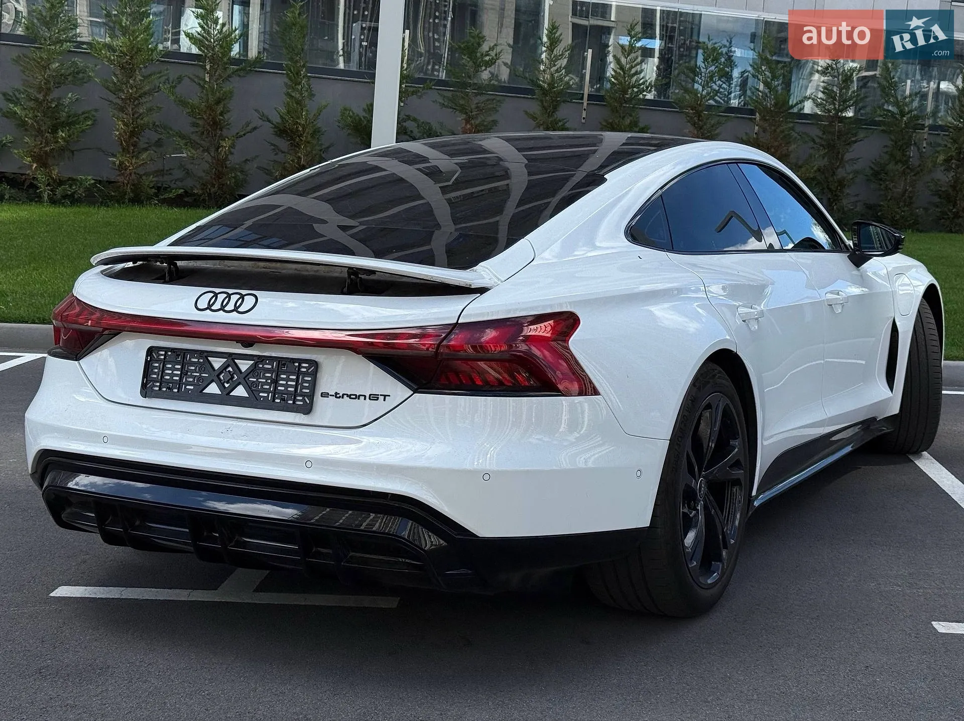 2022 Audi e-tron GT - мініатюра 5