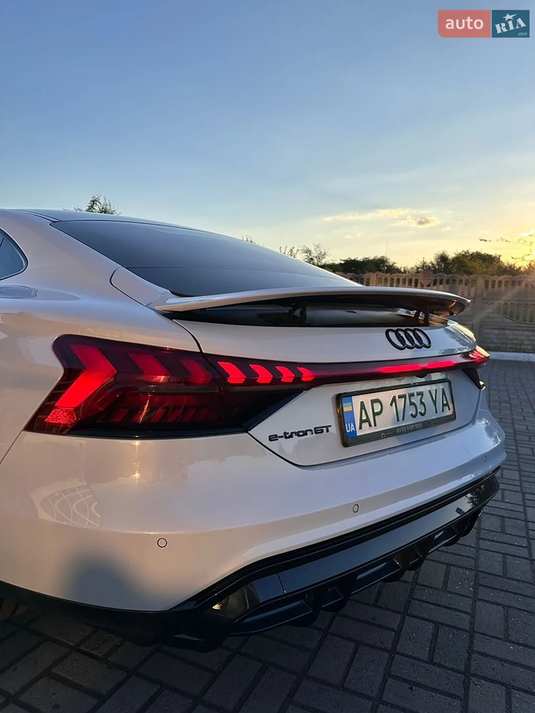 2021 Audi e-tron GT - мініатюра 15