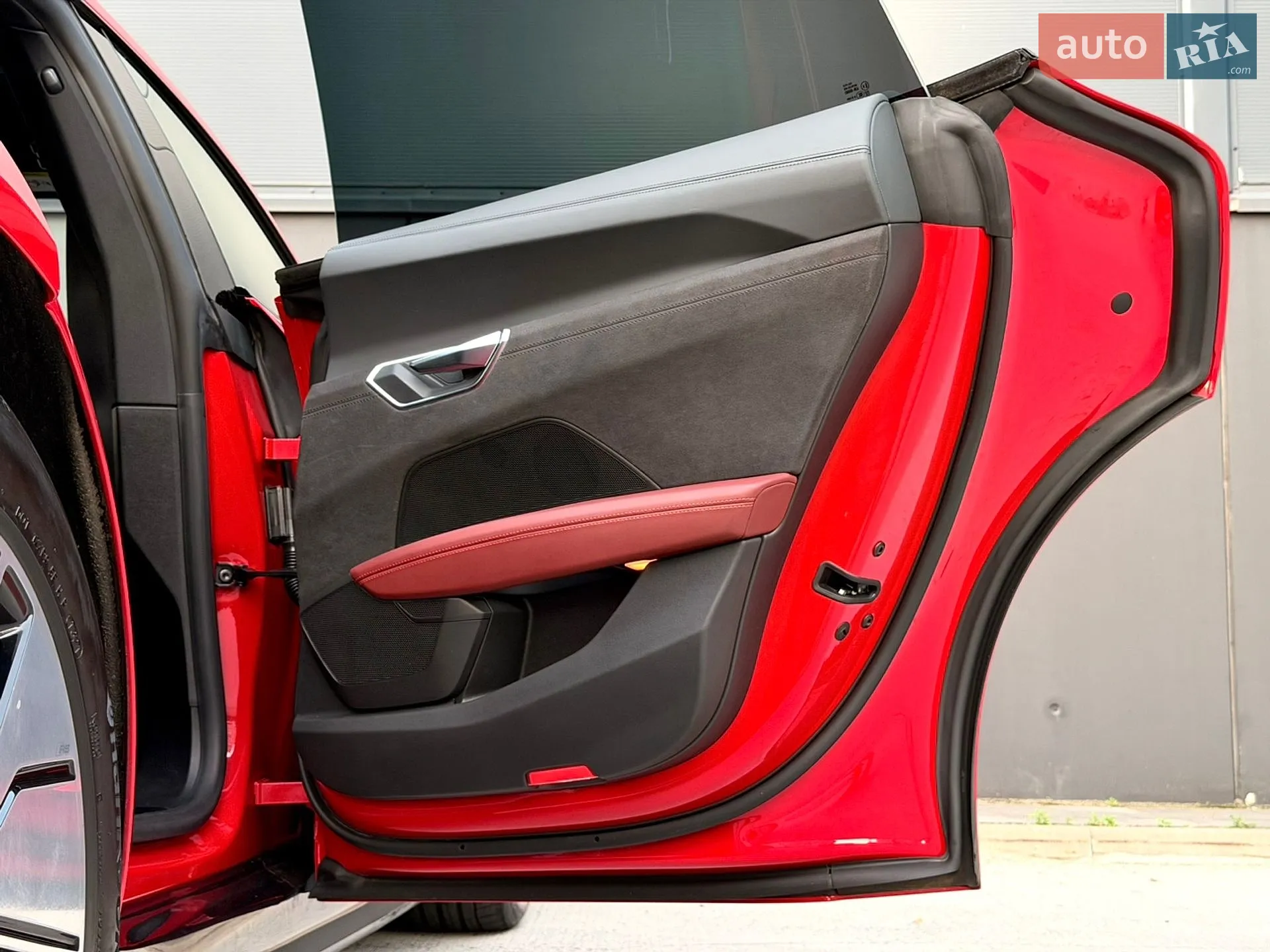 2021 Audi e-tron GT - мініатюра 41