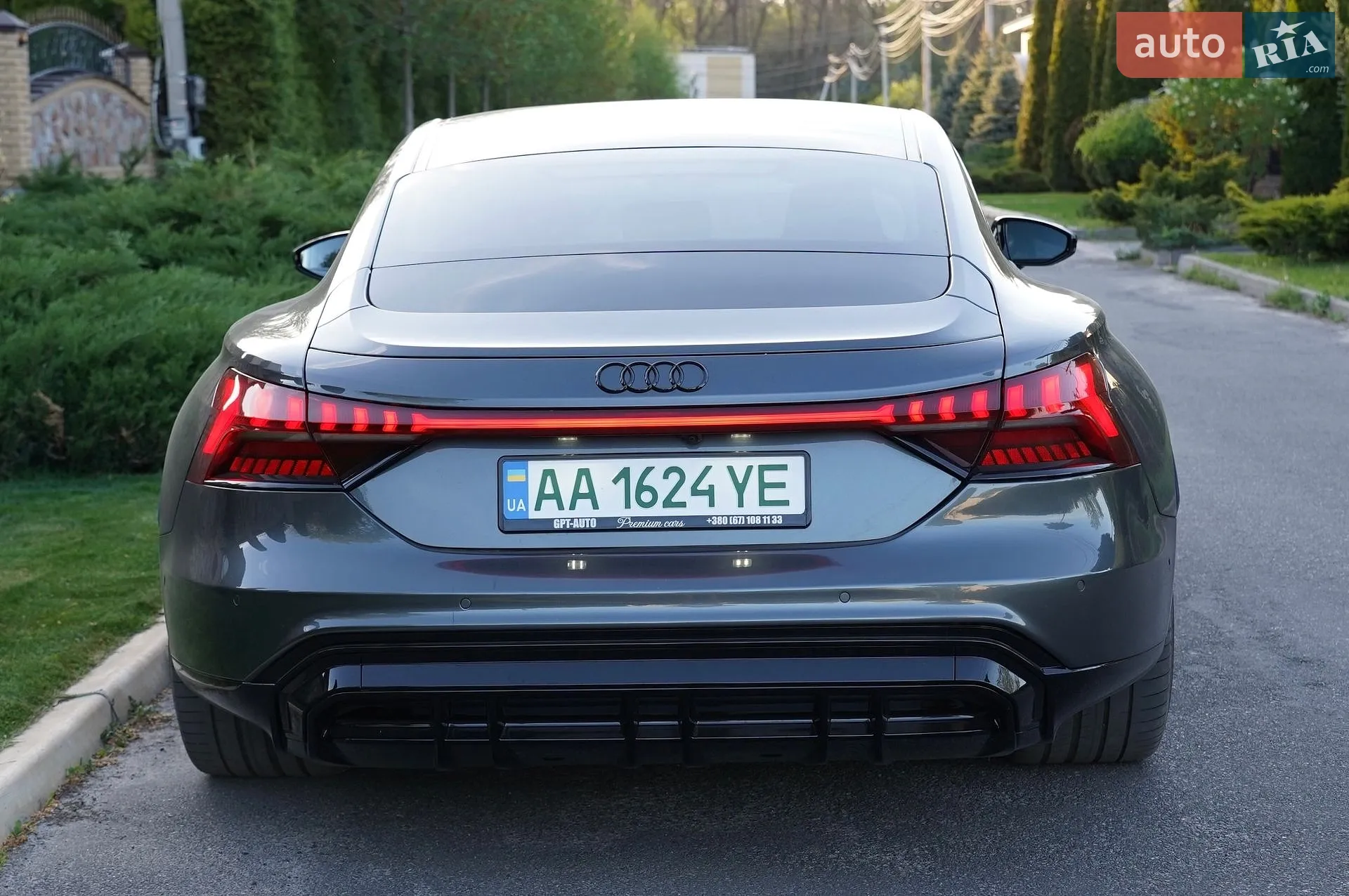 2022 Audi e-tron GT - мініатюра 8