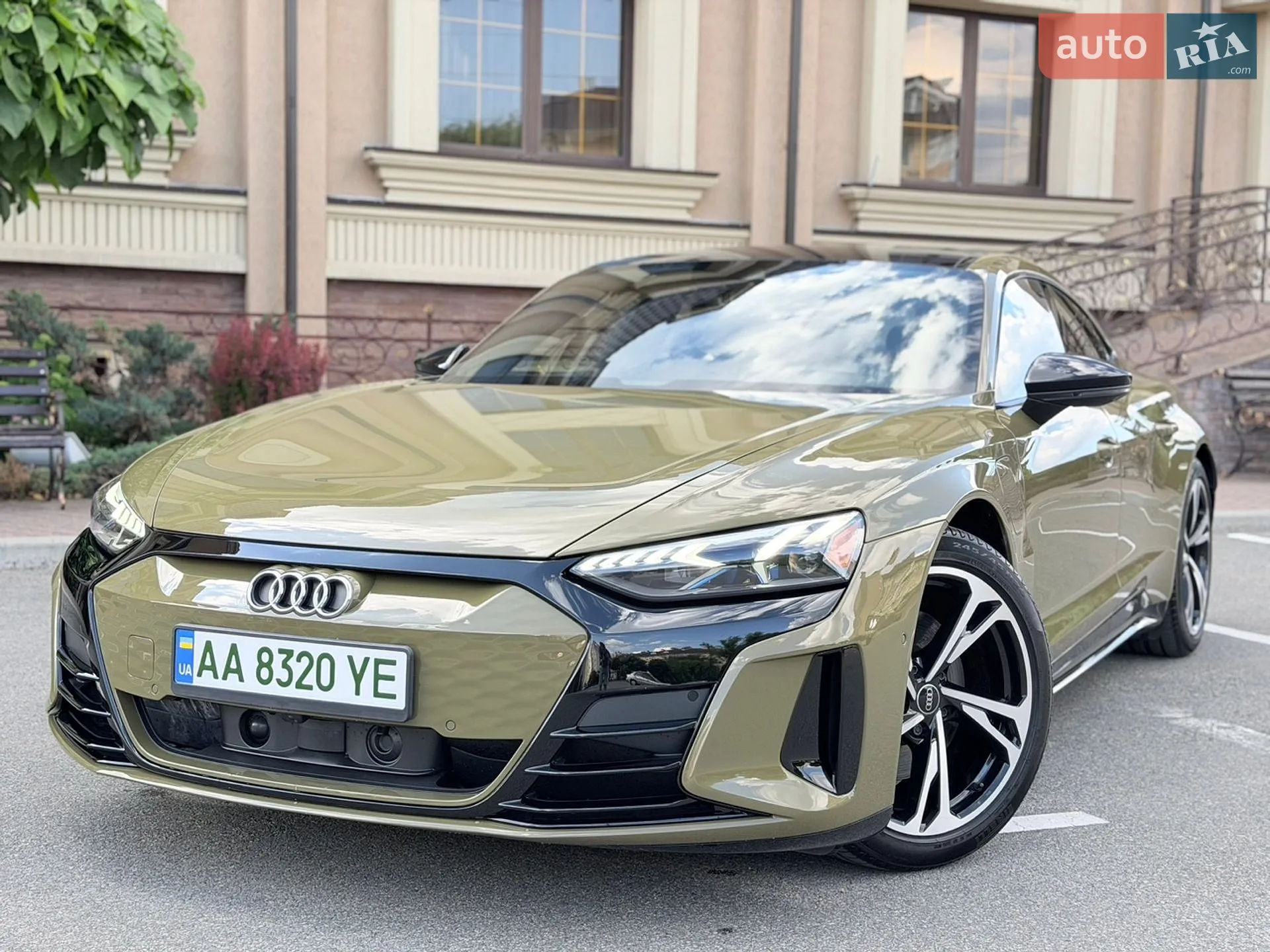 2022 Audi e-tron GT - мініатюра 2