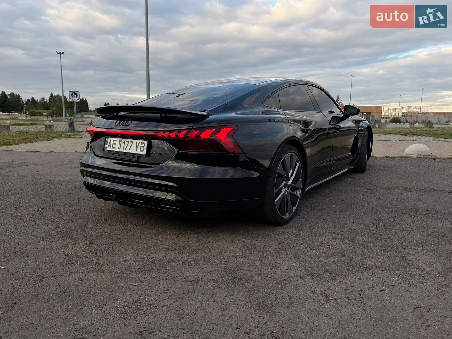 2021 Audi e-tron GT - мініатюра 3