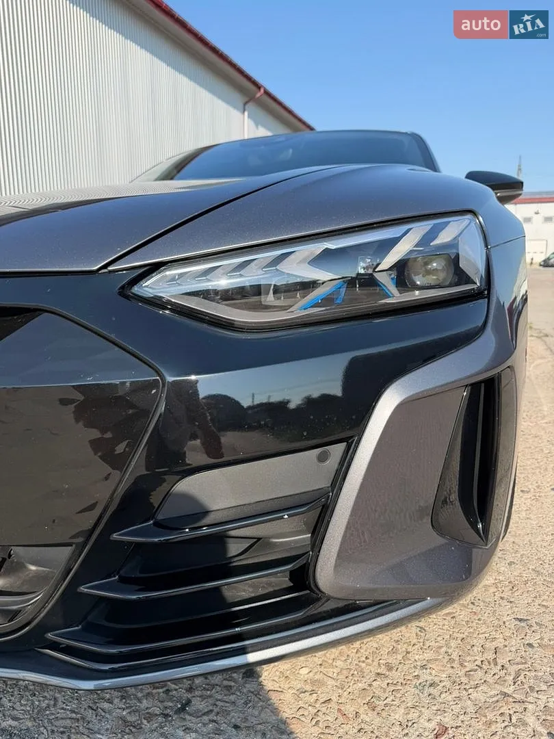 2021 Audi e-tron GT - мініатюра 12