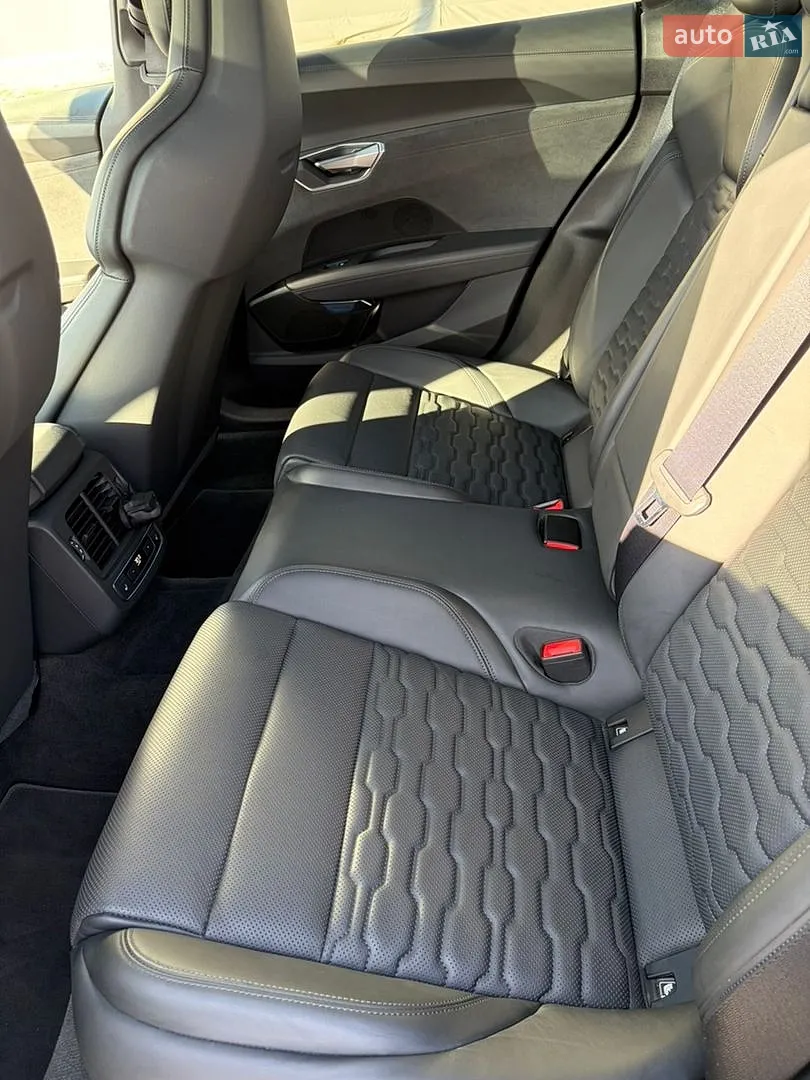 2021 Audi e-tron GT - мініатюра 9