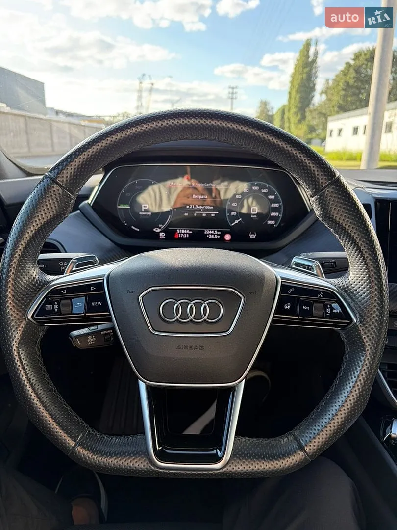 2021 Audi e-tron GT - мініатюра 14