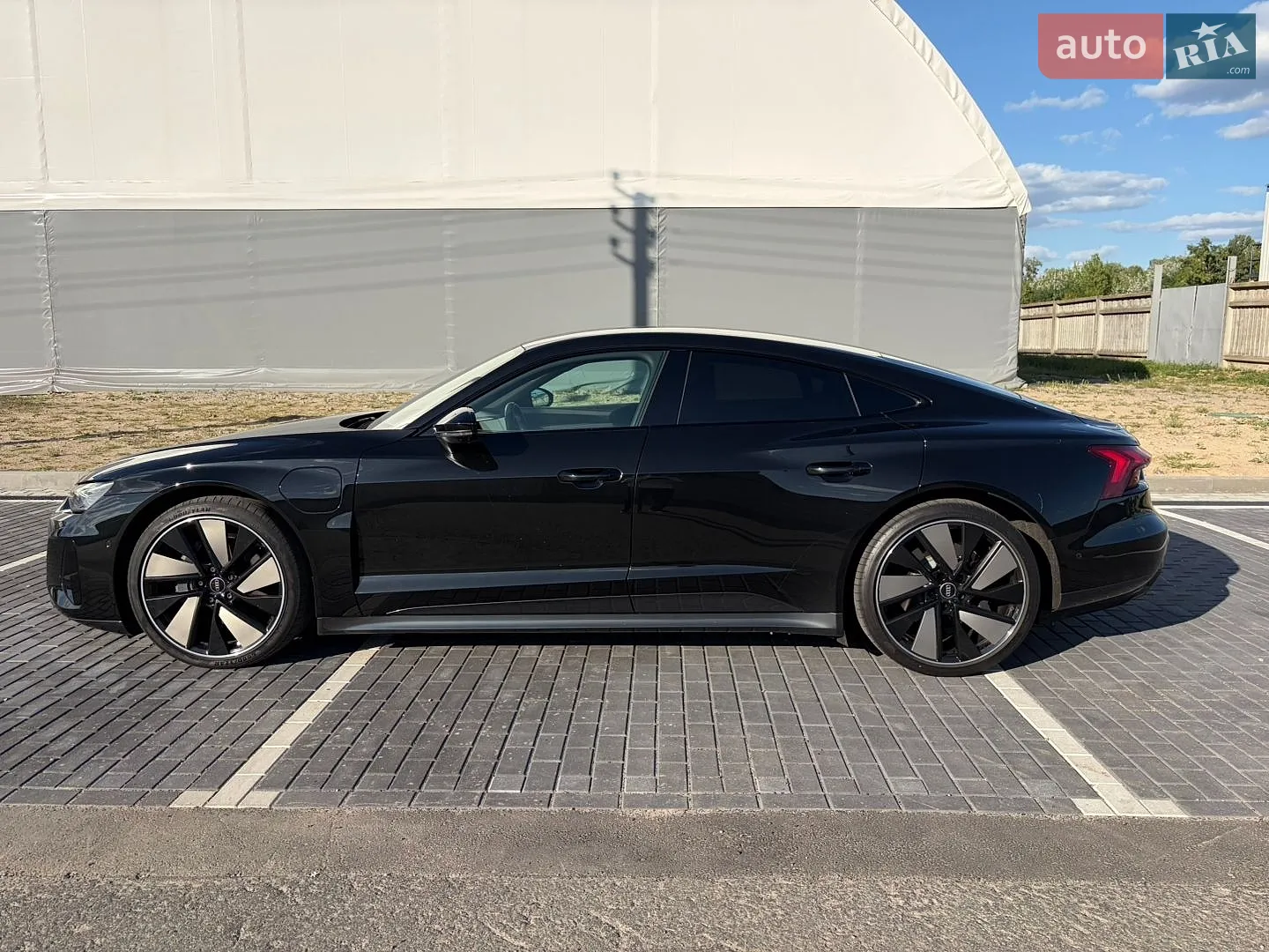 2021 Audi e-tron GT - мініатюра 2