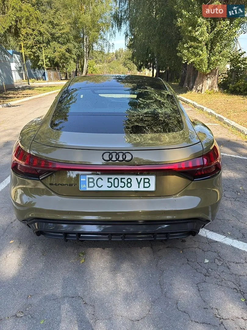 2022 Audi e-tron GT - мініатюра 12