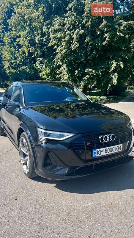 Позашляховик / Кросовер Audi e-tron S Sportback 2021 в Києві