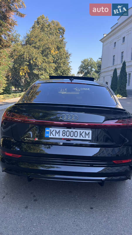 Позашляховик / Кросовер Audi e-tron S Sportback 2021 в Києві