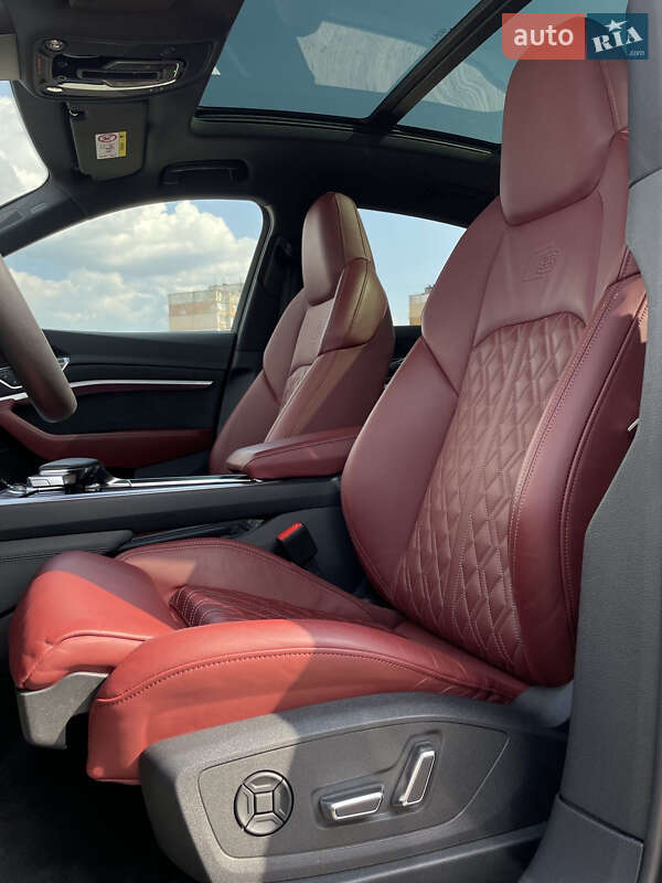 Позашляховик / Кросовер Audi e-tron S Sportback 2021 в Києві