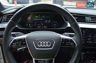 Внедорожник / Кроссовер Audi e-tron S Sportback 2022 в 