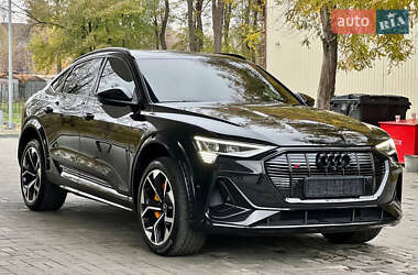 Позашляховик / Кросовер Audi e-tron S Sportback 2022 в Дніпрі