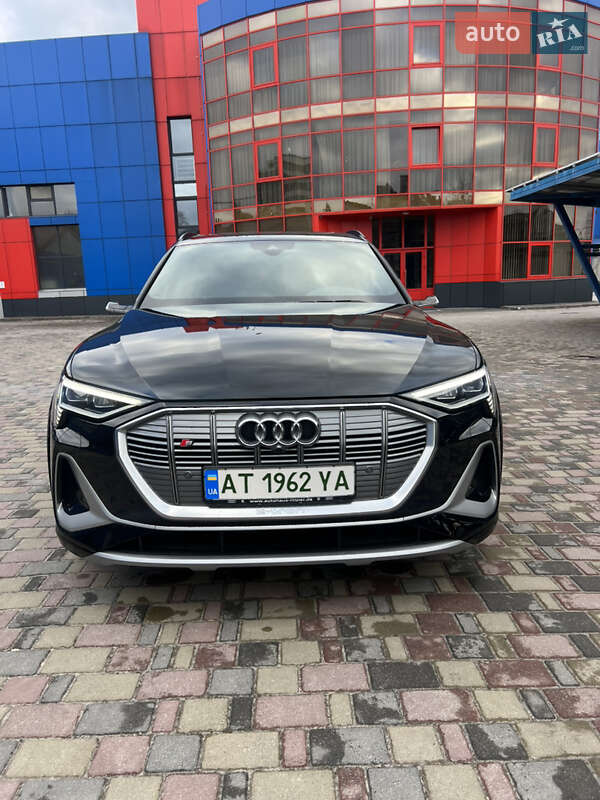 Внедорожник / Кроссовер Audi e-tron S Sportback 2021 в 