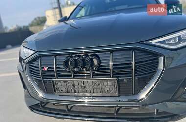 Позашляховик / Кросовер Audi e-tron S Sportback 2022 в Києві