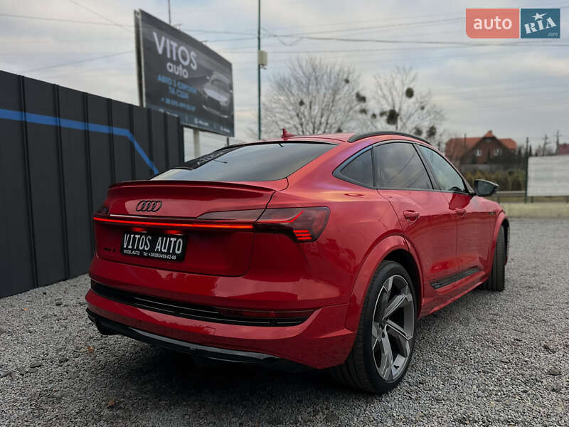 Позашляховик / Кросовер Audi e-tron S Sportback 2022 в Луцьку