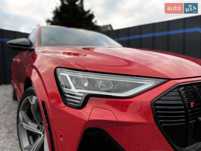 Позашляховик / Кросовер Audi e-tron S Sportback 2022 в Луцьку