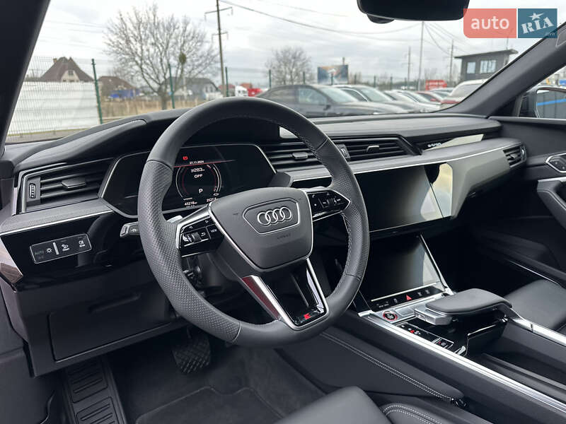 Позашляховик / Кросовер Audi e-tron S Sportback 2022 в Луцьку