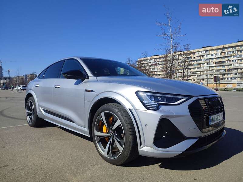 Audi e-tron S Sportback 2022