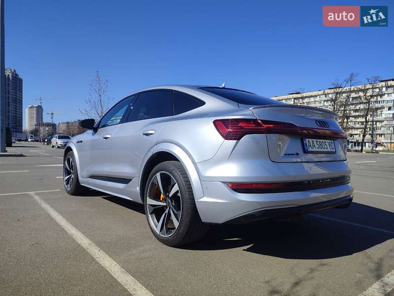 Внедорожник / Кроссовер Audi e-tron S Sportback 2022 в Киеве