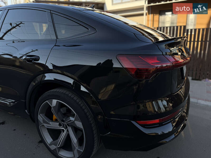 Внедорожник / Кроссовер Audi e-tron S Sportback 2022 в Черновцах