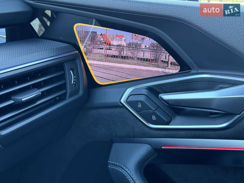 Позашляховик / Кросовер Audi e-tron S Sportback 2021 в Києві
