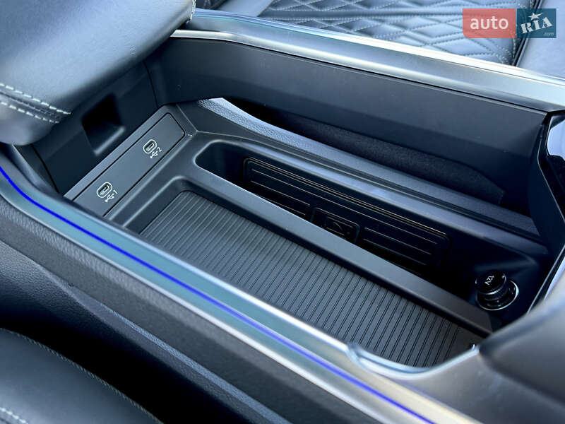 Позашляховик / Кросовер Audi e-tron S Sportback 2021 в Києві