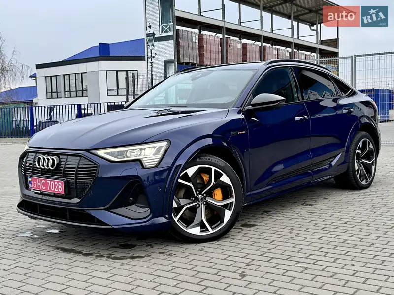 Позашляховик / Кросовер Audi e-tron S Sportback 2021 в 