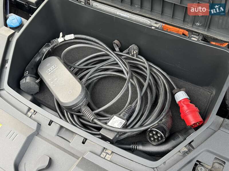 Внедорожник / Кроссовер Audi e-tron S Sportback 2021 в Ковеле