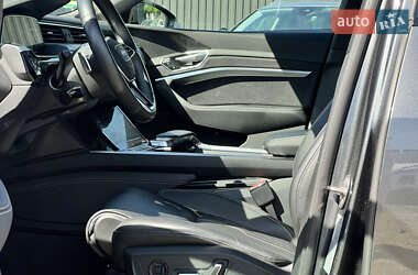 Внедорожник / Кроссовер Audi e-tron S Sportback 2022 в 