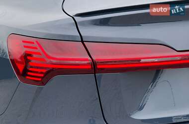 Позашляховик / Кросовер Audi e-tron S Sportback 2021 в 