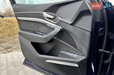Позашляховик / Кросовер Audi e-tron S Sportback 2021 в 