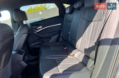 Позашляховик / Кросовер Audi e-tron S Sportback 2022 в 