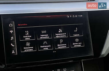 Позашляховик / Кросовер Audi e-tron S Sportback 2022 в 