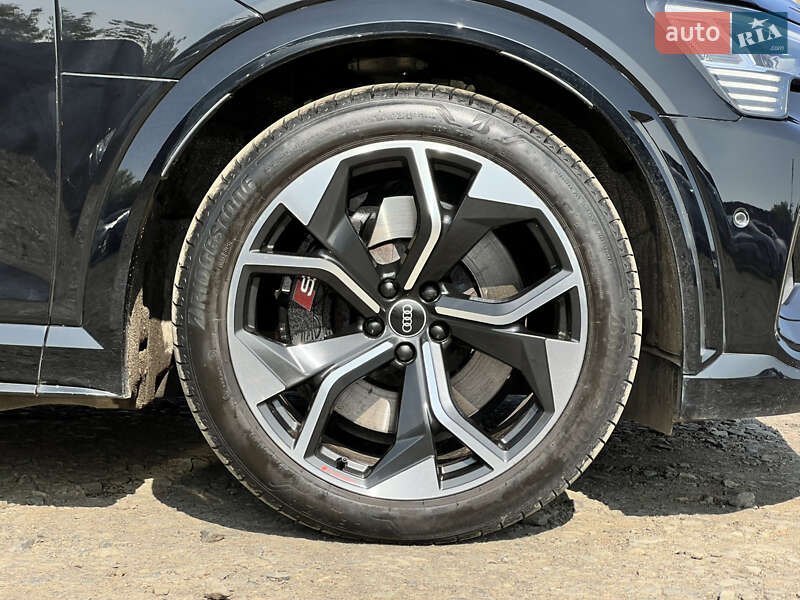 Позашляховик / Кросовер Audi e-tron S Sportback 2021 в Луцьку