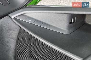 Позашляховик / Кросовер Audi e-tron S Sportback 2022 в 