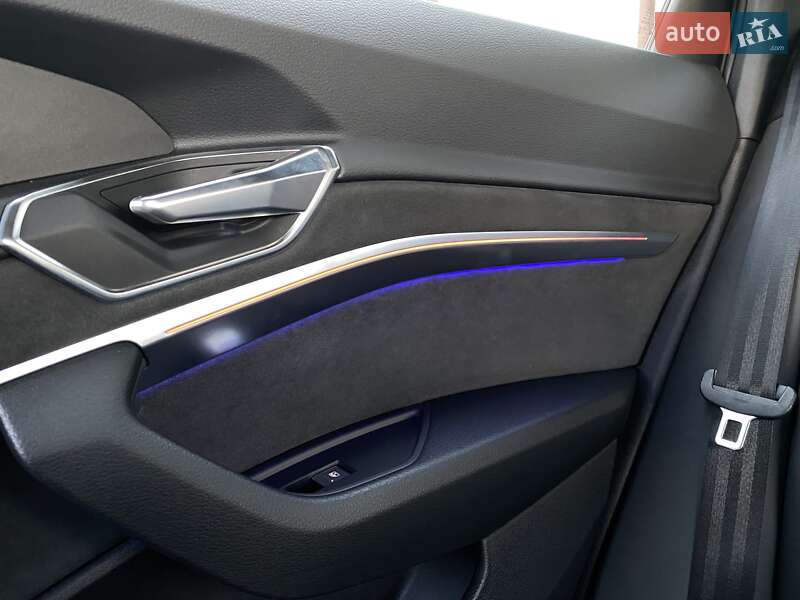 Внедорожник / Кроссовер Audi e-tron S Sportback 2022 в Львове