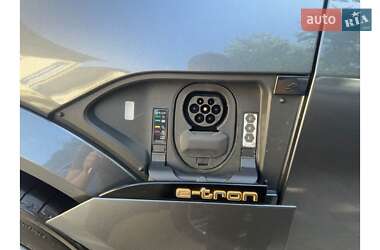 Внедорожник / Кроссовер Audi e-tron S Sportback 2022 в 