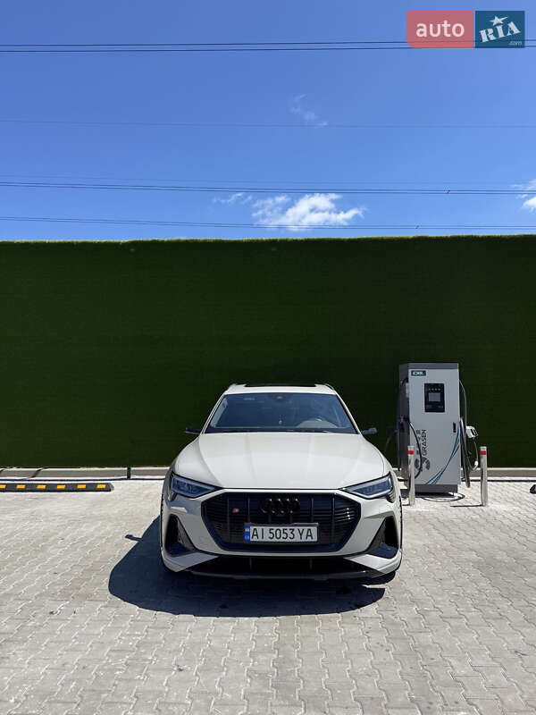 Внедорожник / Кроссовер Audi e-tron S Sportback 2021 в Киеве
